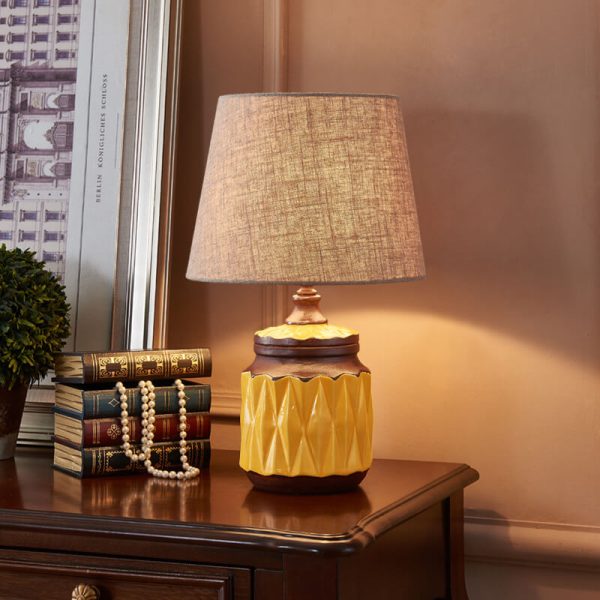 Modern Light Luxury Simple Ceramic Cylindrical 1-Light Table Lamp - Image 2