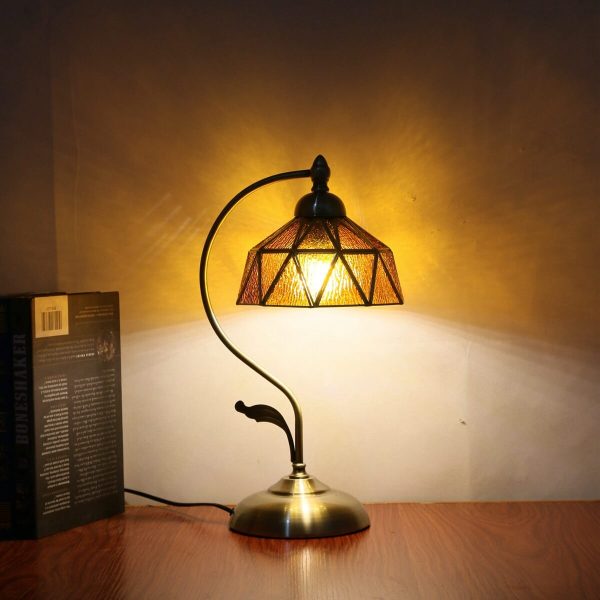 European Tiffany Amber Lucite Glass 1-Light Table Lamp - Image 2
