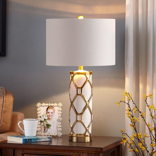 Nordic Light Luxury Ceramic 1-Light Table Lamp - Image 3