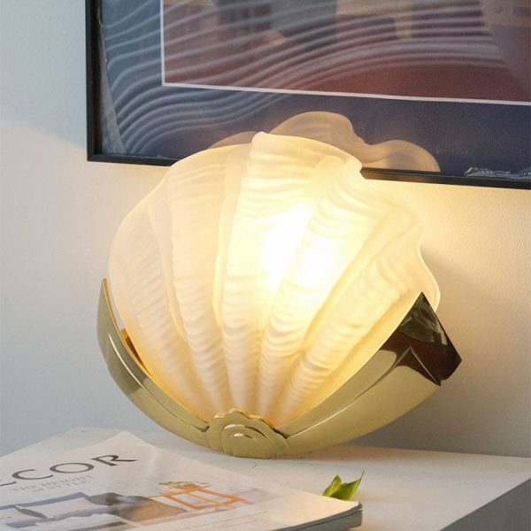 Modern Art Deco Shell Brass Glass 1-Light Wall Sconce Lamp For Bedroom - Image 4