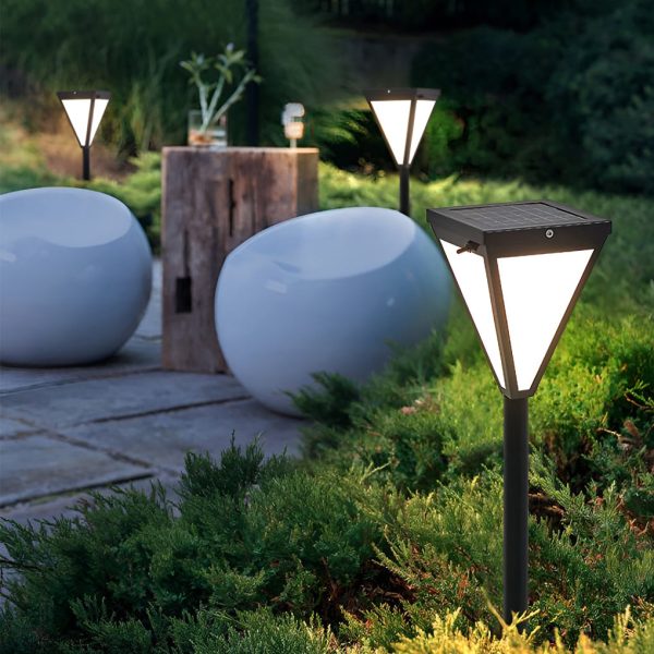 Outdoor Waterproof 2.6w LED Modern Solar Pathway Lights Post Lights - Image 9