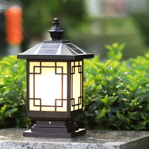 Retro Grilles Waterproof LED Intelligent Brown Solar Fence Post Lights - Image 2