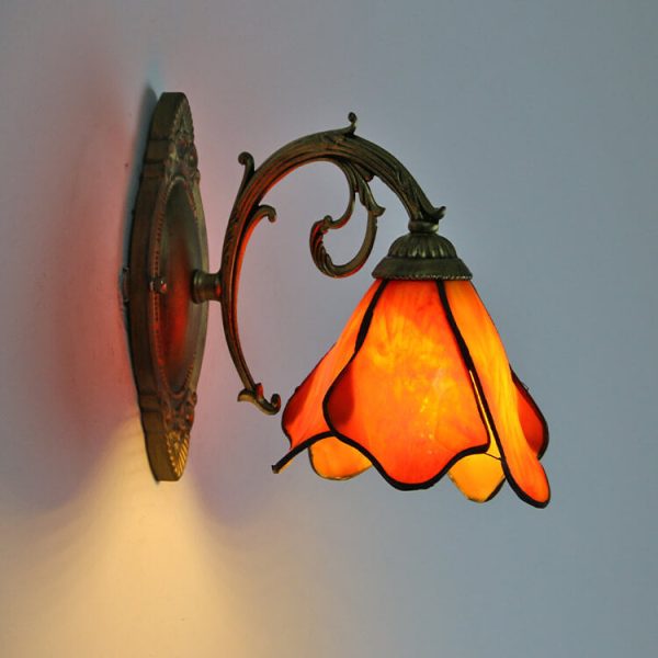 Vintage Tiffany Petals Stained Glass 1-Light Wall Sconce Lamp - Image 5