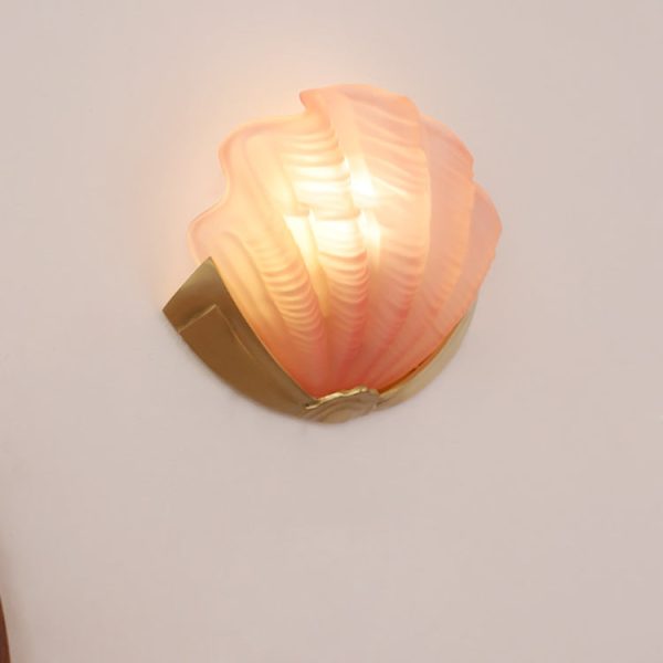 Modern Art Deco Shell Brass Glass 1-Light Wall Sconce Lamp For Living Room - Image 3