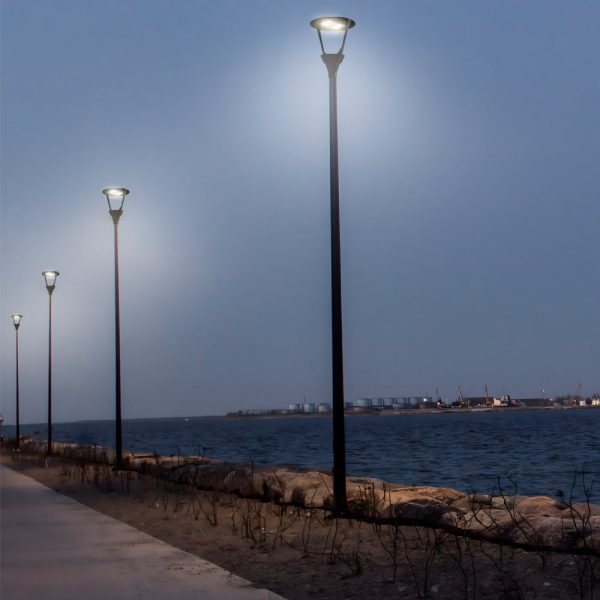 21-inch Black Post Top LED Light Fixture - Image 3
