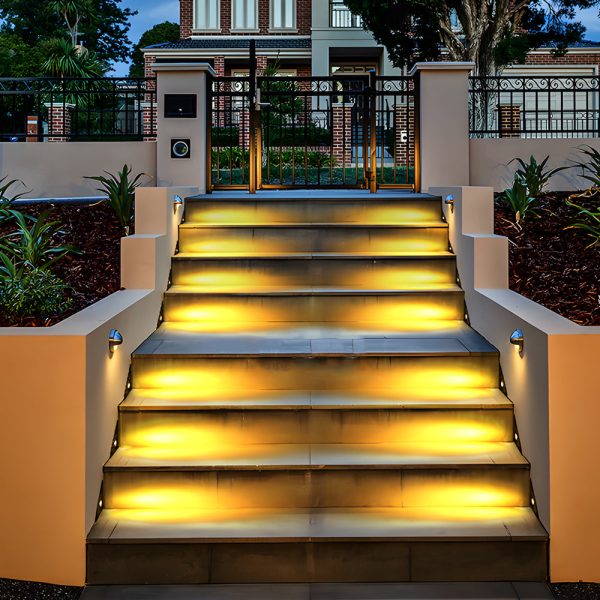 Waterproof DC24V Triangle Outdoor Deck Step Light - Image 2