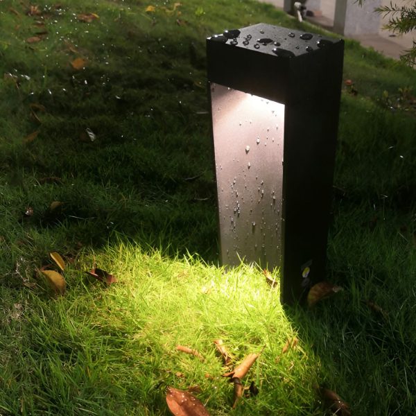 Modern 5W LED Black Outdoor Lawn Light with Open Front & Energy-Efficient - Image 2