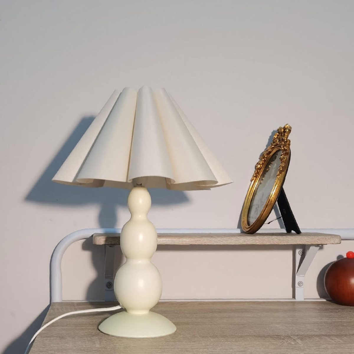 Vintage Petal Pleated Fabric Shade Gourd Base 1-Light Table Lamp - Image 7