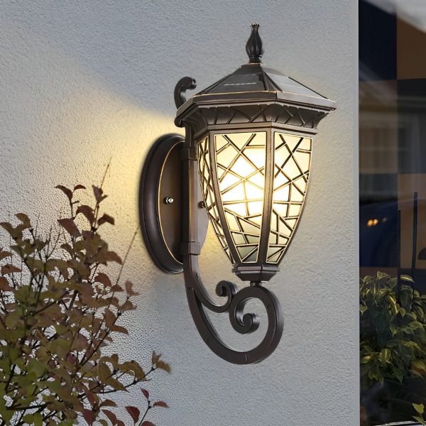 Retro Pattern Waterproof Black American Style Solar Powered Wall Lamp - Image 4