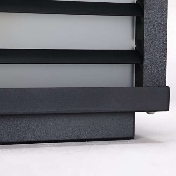 Modern Solar LED Fence Cap Post Lights for Pretty Fence Post Lighting - Image 9