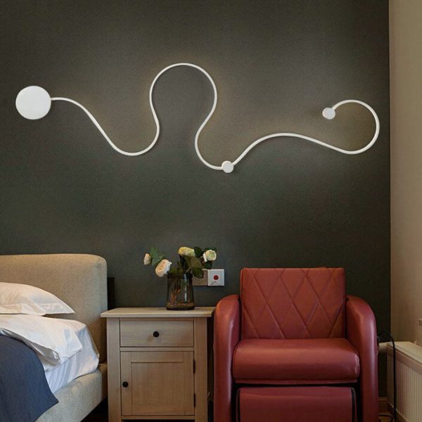 Modern Long Aluminum Snake Shaped 1-Light Curved LED Wall Sconce Lamp