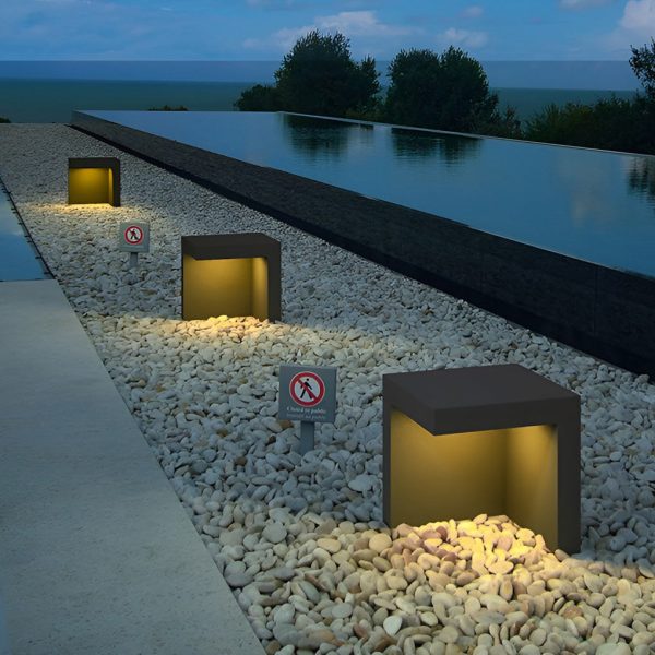 Half-Cut Rectangular Fixture Modern Outdoor Path Light in Gray, LED 4.5W, IP54 Waterproof - Image 4