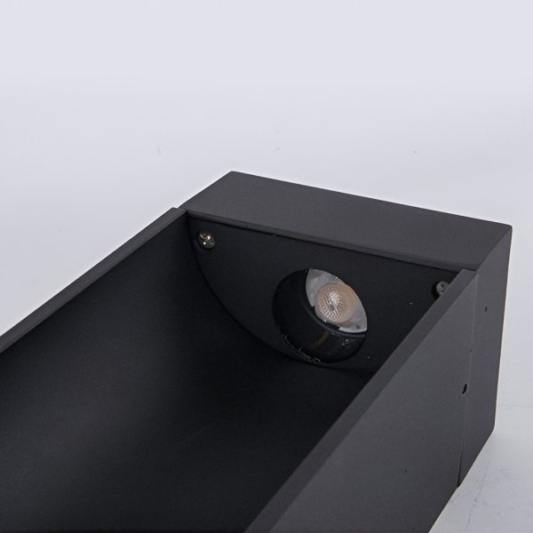 Modern 5W LED Black Outdoor Lawn Light with Open Front & Energy-Efficient - Image 9