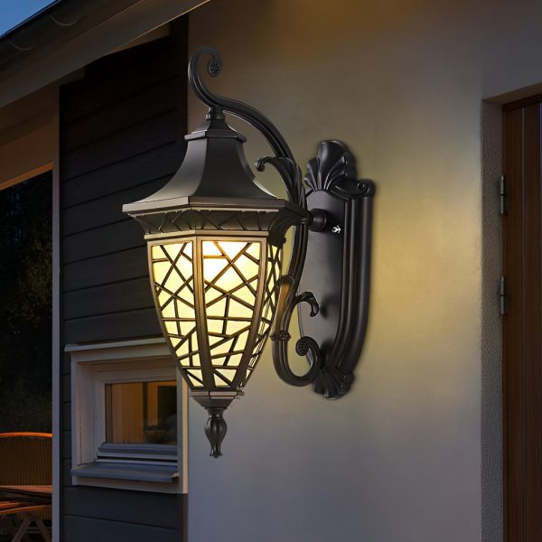 Retro Pattern Waterproof Black American Style Solar Powered Wall Lamp - Image 5
