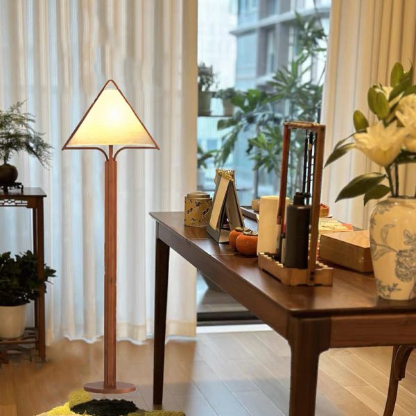 Traditional Vintage Wood Fabric Cylinder Base 1-Light Standing Floor Lamp For Living Room