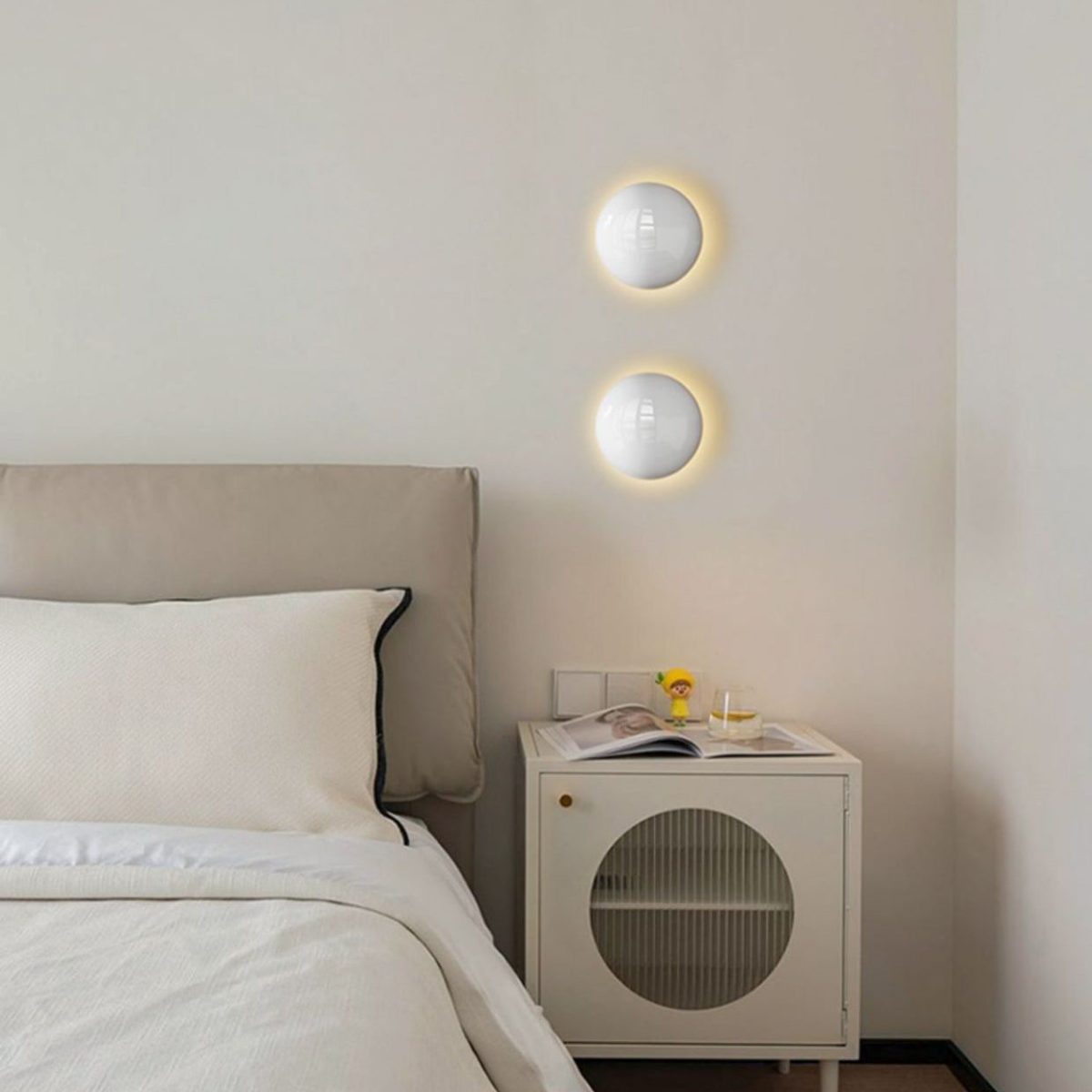 Modern Minimalist Iron Round Ambiance LED Wall Sconce Lamp For Living Room - Image 3