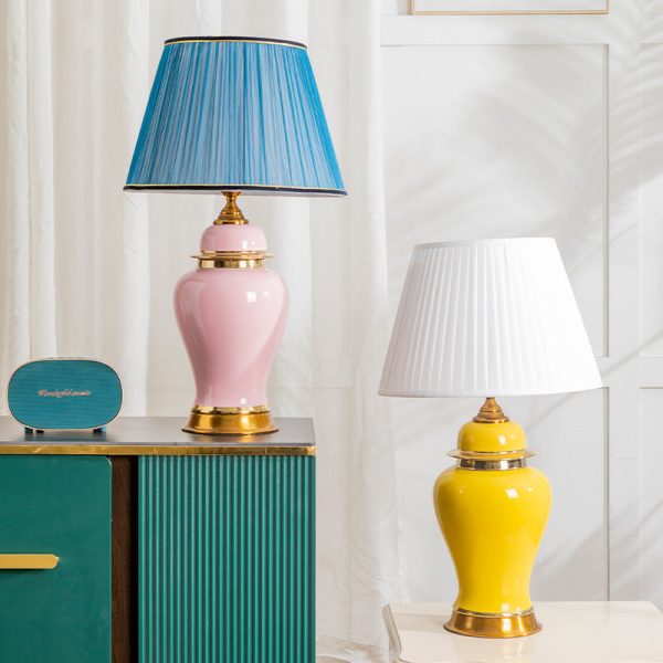 Traditional Chinese Vase Ceramics Metal Fabric 1-Light Table Lamp For Bedroom