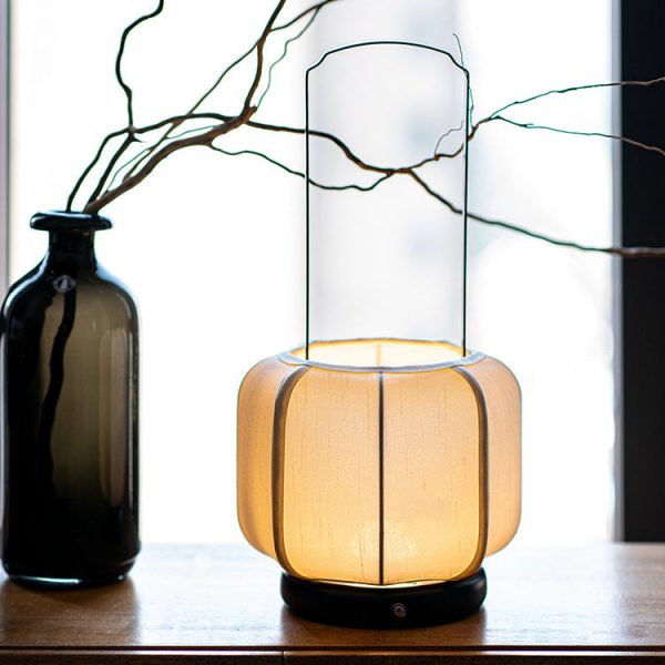 Traditional Chinese Iron Silk Fabric Lantern Shape LED Table Lamp For Bedroom - Image 5