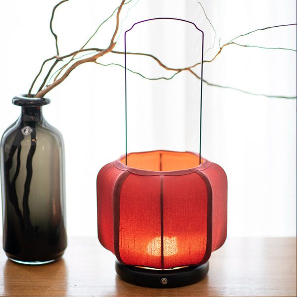 Traditional Chinese Iron Silk Fabric Lantern Shape LED Table Lamp For Bedroom - Image 10