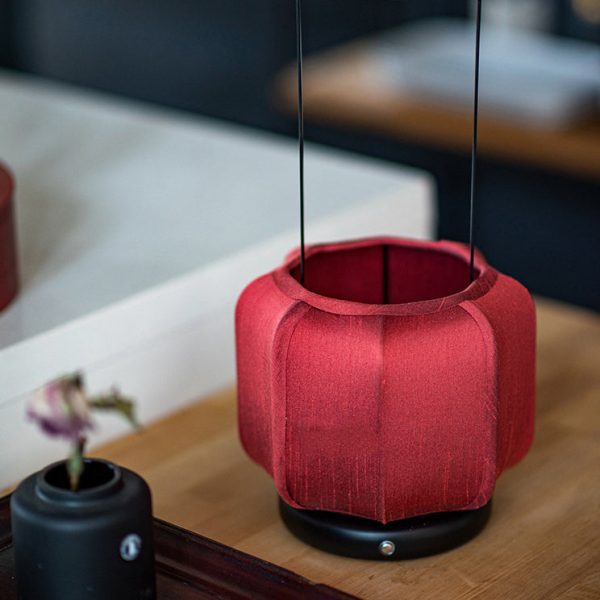 Traditional Chinese Iron Silk Fabric Lantern Shape LED Table Lamp For Bedroom - Image 6