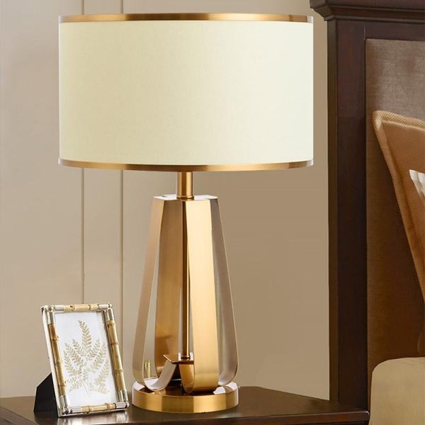 22 inch 1-Light Golden Faux Silk and Brass Geometric Table Lamp - Image 5