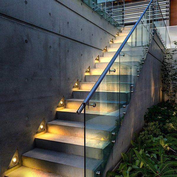 Triangle In-Wall Step Lights 110-220V LED Outdoor Wall Mounted Stairs Lights for Courtyard Garden - Image 5