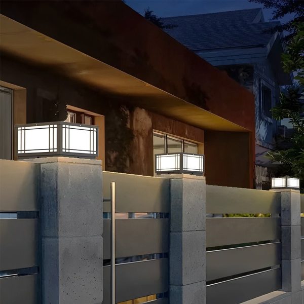 Retro Grilles Waterproof LED 3 Step Dimming Solar Fence Post Lights with Remote - Image 2
