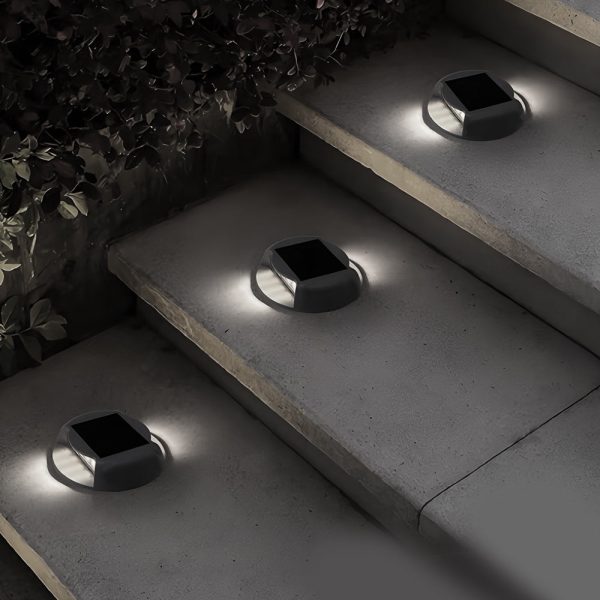 Round Solar LED Step/Deck Light - Image 3