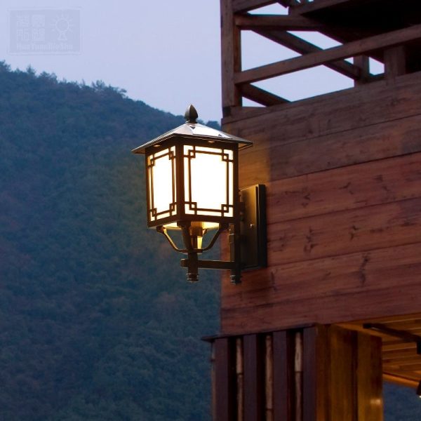 Up/Down Lighting Waterproof Black Vintage Solar Lights Outdoor Lanterns - Image 2