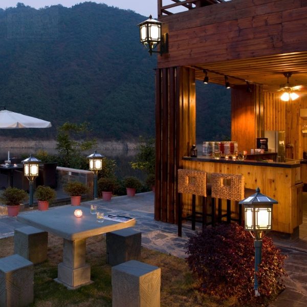 Up/Down Lighting Waterproof Black Vintage Solar Lights Outdoor Lanterns - Image 3