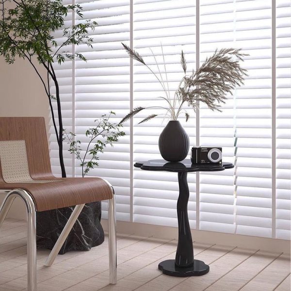 Contemporary Scandinavian Petal Flower Glass Stainless Steel End Table 1-Tier For Living Room - Image 9