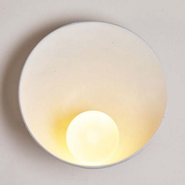 Modern Minimalist Round Iron Resin 1-Light Wall Sconce Lamp - Image 3