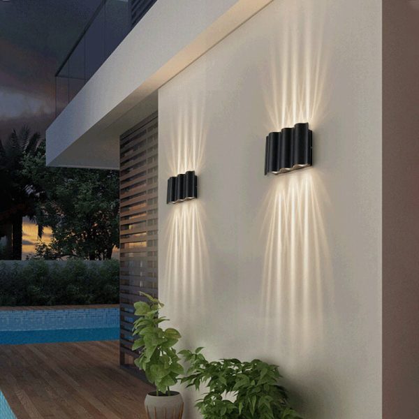 Modern Wave Aluminum Waterproof LED Outdoor Wall Sconce Lamp - Image 3