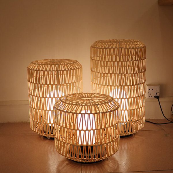 Japanese Simple Rattan Column Waterproof 1-Light Outdoor Lawn Floor Lamp - Image 3
