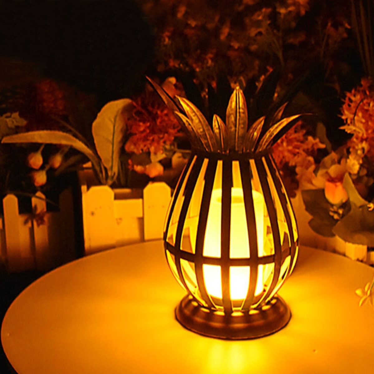 Solar Iron Pineapple Flame Candle Hollow LED Lawn Decorative Light - Image 1
