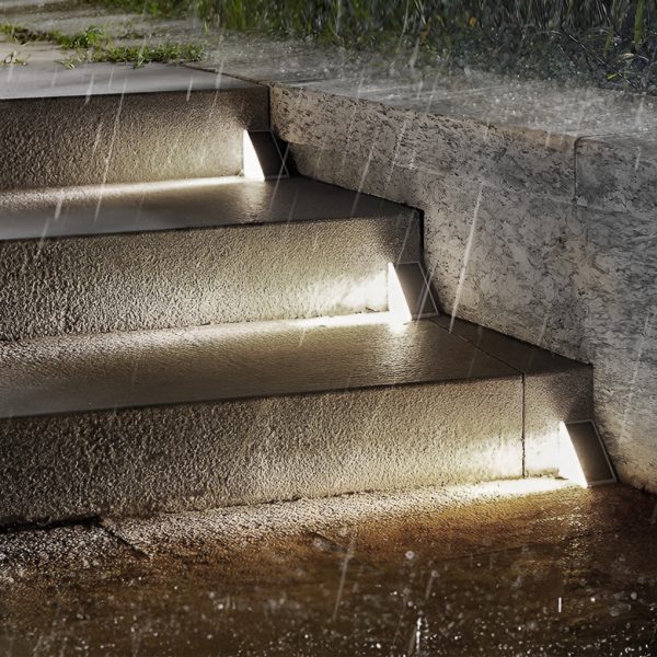 Triangle Automatic Charging Wire-Free Waterproof LED Solar Modern Step-Mounted Lights - Image 6