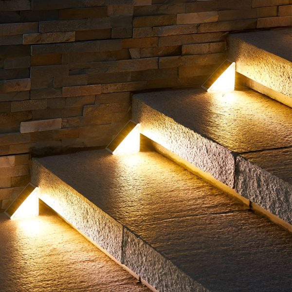 Triangle Automatic Charging Wire-Free Waterproof LED Solar Modern Step-Mounted Lights - Image 3