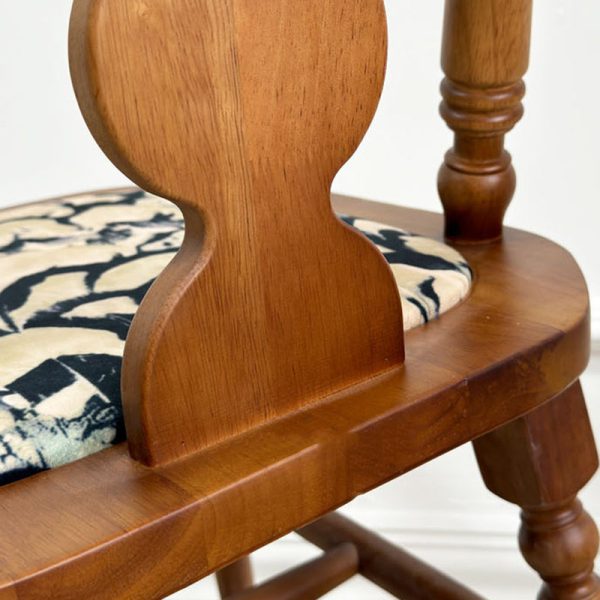 Traditional French Rubber Wood Fabric Leather Square Beaded Back Dining Chair With Backrest For Dining Room - Image 9