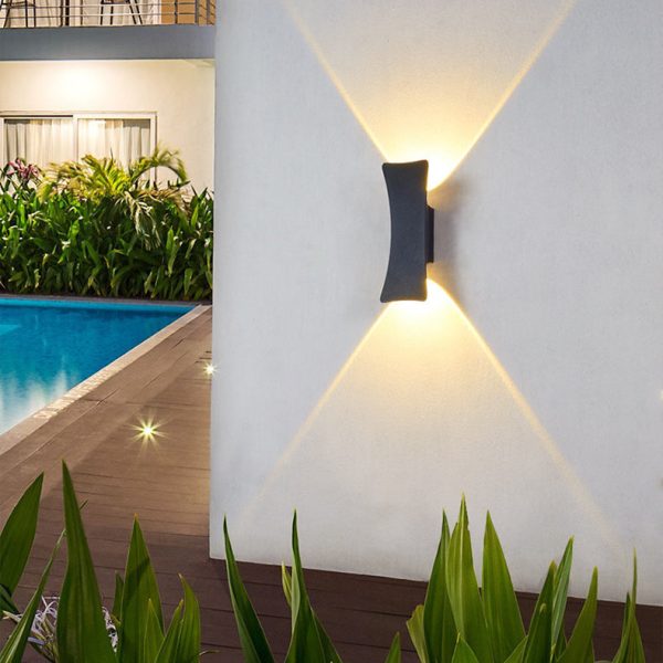Modern Minimalist Curved Aluminum Up And Down Illuminated LED Waterproof Wall Sconce Lamp For Outdoor Patio - Image 2