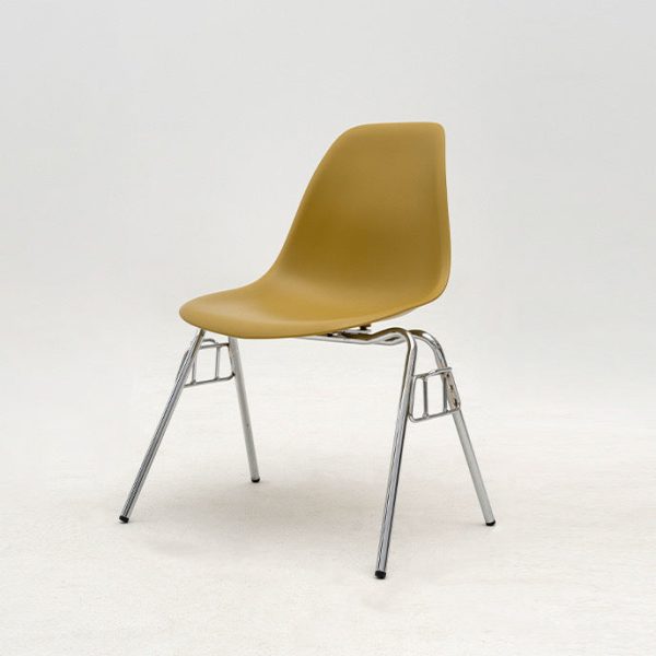 Modern Mid-Century Trapezoid Backrest Plastic Dining Chair With Iron Frame For Dining Room - Image 21