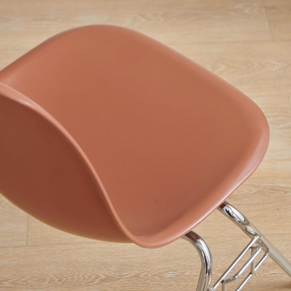 Modern Mid-Century Trapezoid Backrest Plastic Dining Chair With Iron Frame For Dining Room - Image 7