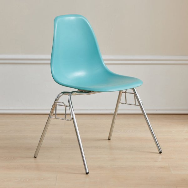 Modern Mid-Century Trapezoid Backrest Plastic Dining Chair With Iron Frame For Dining Room - Image 24