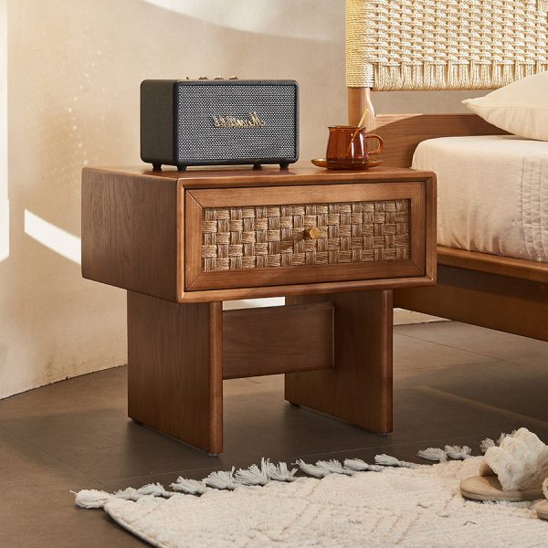 Traditional Vintage Rectangular Solid Wood Nightstand 1-Drawer For Bedroom
