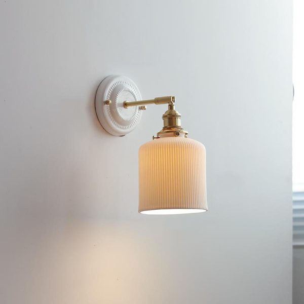 Vintage Japanese Ceramic Brass 1-Light Wall Sconce Lamp - Image 8