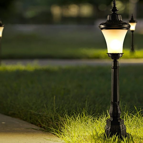 Retro Outdoor High Pole Landscape Decorative Lighting Post Lights for Garden Park - Image 5